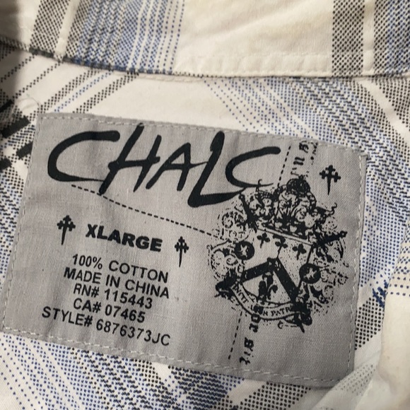 Chalc L White Plaid Button Front. Short Sleeves. - Picture 4 of 8